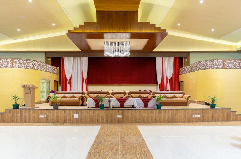 Chitwan Midtown Resort (CMT)